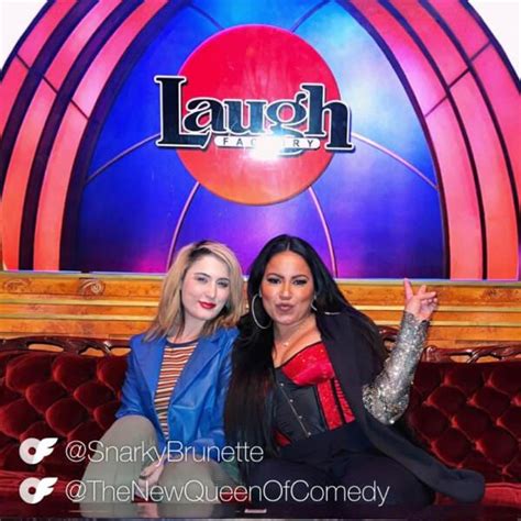 Comedian Spotlight: Jaclyn Passaro and Stephanie。